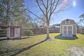 Updated Baton Rouge Home w/ Grill ~ 10 Mi to Dtwn!