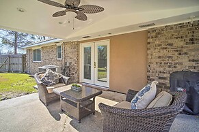 Updated Baton Rouge Home w/ Grill ~ 10 Mi to Dtwn!