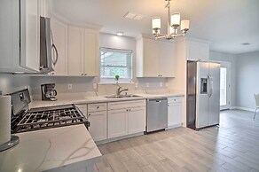 Updated Baton Rouge Home w/ Grill ~ 10 Mi to Dtwn!