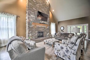 Upstate Hideaway w/ Hot Tub, 13 Mi to Malone!