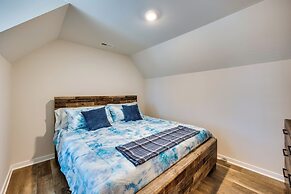 Pet-friendly Home: Spacious Yard + Community Perks