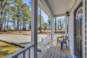 Pet-friendly Home: Spacious Yard + Community Perks