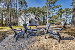 Pet-friendly Home: Spacious Yard + Community Perks