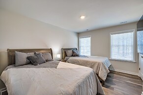 Pet-friendly Home: Spacious Yard + Community Perks