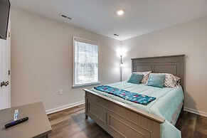 Pet-friendly Home: Spacious Yard + Community Perks
