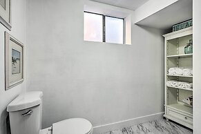 Oxnard Apartment < 1/2 Mi to Beaches!