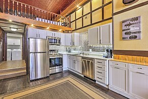 Walk to River: Unique Studio in Renovated Bar!