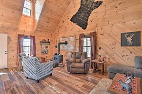 Quiet & Secluded Berea Cabin on 70-acre Farm!