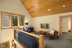 Hot Tub & Game Room: Home in Cle Elum