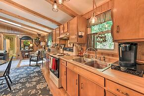 Smoky Mountain Cottage w/ Lanai & Mtn Views