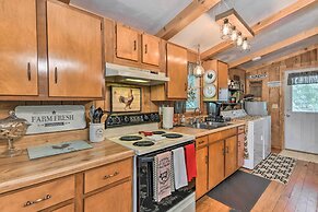 Smoky Mountain Cottage w/ Lanai & Mtn Views