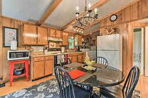 Smoky Mountain Cottage w/ Lanai & Mtn Views