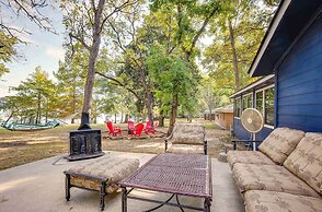 'the Whacky Shack' Family Cabin w/ Fire Pit!