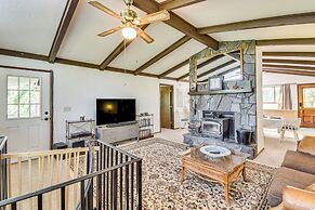 Peaceful Groveland Home w/ Deck + Fire Pit!