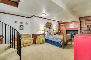 Peaceful Groveland Home w/ Deck + Fire Pit!