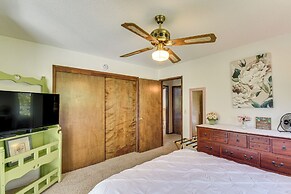 Peaceful Groveland Home w/ Deck + Fire Pit!