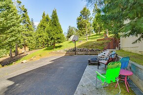 Peaceful Groveland Home w/ Deck + Fire Pit!