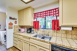 Peaceful Groveland Home w/ Deck + Fire Pit!