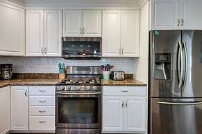 Stunning Wells Home w/ Fire Pit & Porch!