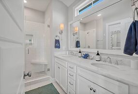 Oak Island Escape w/ Saltwater Pool, Walk to Beach