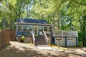 Adorable Beach Cottage w/ Hot Tub & Tropical Bar!