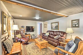 'carefree Cottage' < 6 Mi to Downtown Asheville!