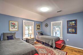 'carefree Cottage' < 6 Mi to Downtown Asheville!