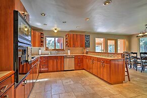 Angel Fire Mountain Cabin w/ Hot Tub & Sauna!
