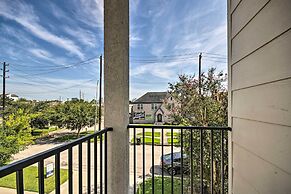 3-story Home Near Museums, Nightlife & Downtown!