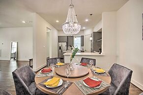 3-story Home Near Museums, Nightlife & Downtown!