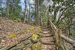 Beautiful Trillium Home Next to Waterfall!