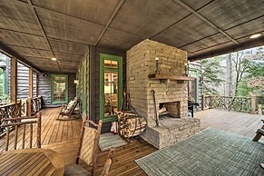 Beautiful Trillium Home Next to Waterfall!