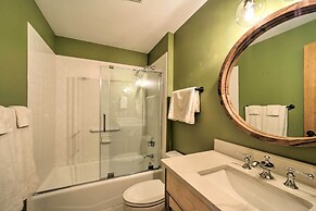 Beautiful Trillium Home Next to Waterfall!