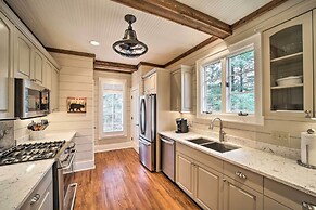 Beautiful Trillium Home Next to Waterfall!