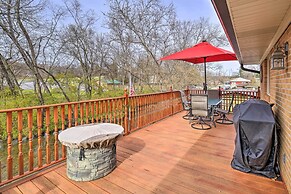 Bristol Retreat w/ Creek Access: 2 Mi to Dtwn