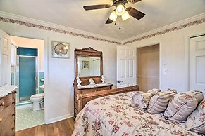 Bristol Retreat w/ Creek Access: 2 Mi to Dtwn