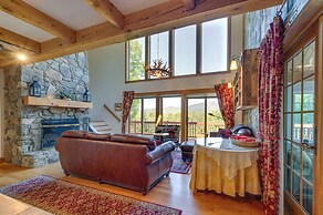 Architect-designed Franconia Home: Hot Tub & Views