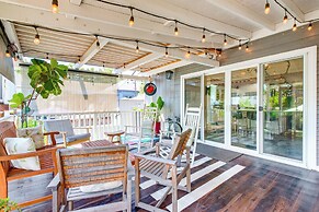Downtown San Jose Apt w/ Deck: 1 Mi to SAP Center!