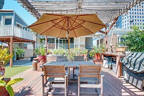 Downtown San Jose Apt w/ Deck: 1 Mi to SAP Center!