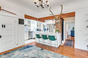 Downtown San Jose Apt w/ Deck: 1 Mi to SAP Center!