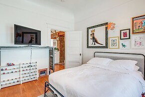 Downtown San Jose Apt w/ Deck: 1 Mi to SAP Center!