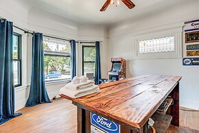 Downtown San Jose Apt w/ Deck: 1 Mi to SAP Center!