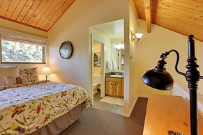 Breathtaking Bend Condo w/ Resort Amenities!