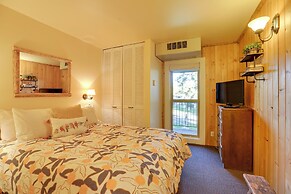 Breathtaking Bend Condo w/ Resort Amenities!