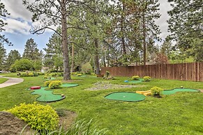 Breathtaking Bend Condo w/ Resort Amenities!