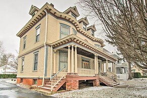 Charming Bloomington Apt w/ Walkable Location