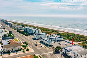 Beautiful Brigantine Condo - Walk to Beach!