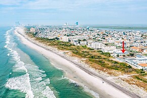 Beautiful Brigantine Condo - Walk to Beach!