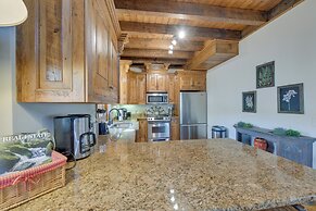 Hot Tub & Fire Pit: Secluded Gem in Franklin