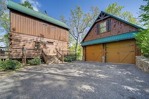 Hot Tub & Fire Pit: Secluded Gem in Franklin